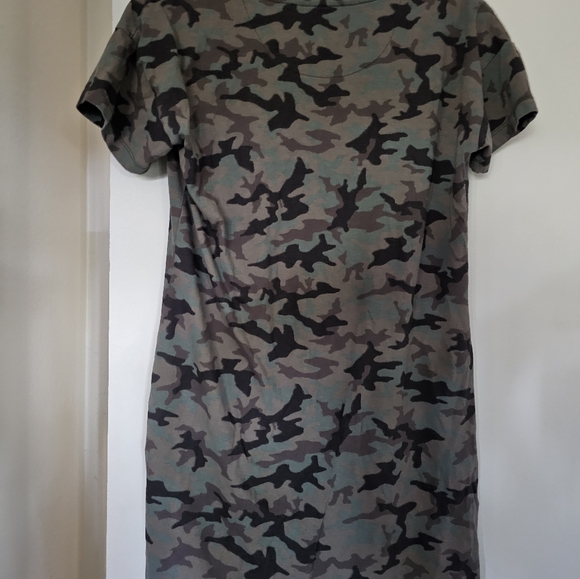 Cute comfy women's camo tshirt dress...M - Picture 4 of 4